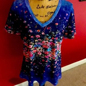 Miss Look Pretty floral brand new never worn short sleeved jersey in blue.